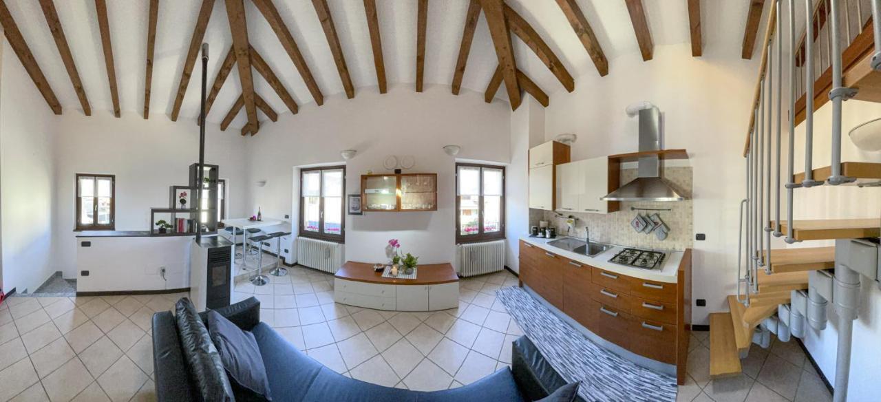Da Perry Apartment Morbegno Bagian luar foto